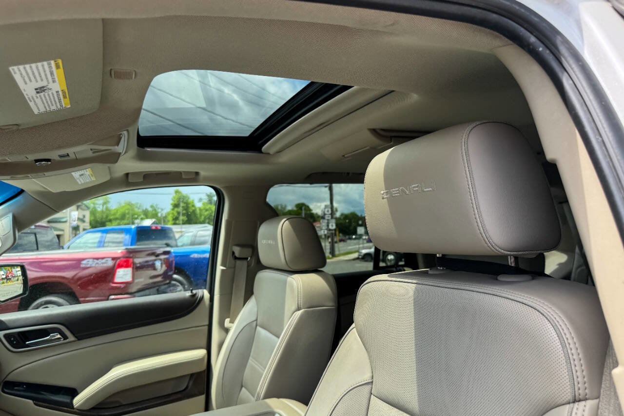 Used 2018 GMC Yukon Denali w/ Open Road Package AWD/4WD image 24