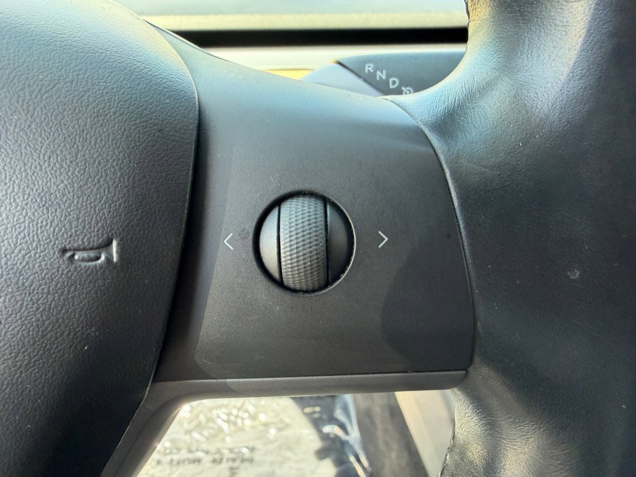 Used 2018 Tesla Model 3 Performance image 14