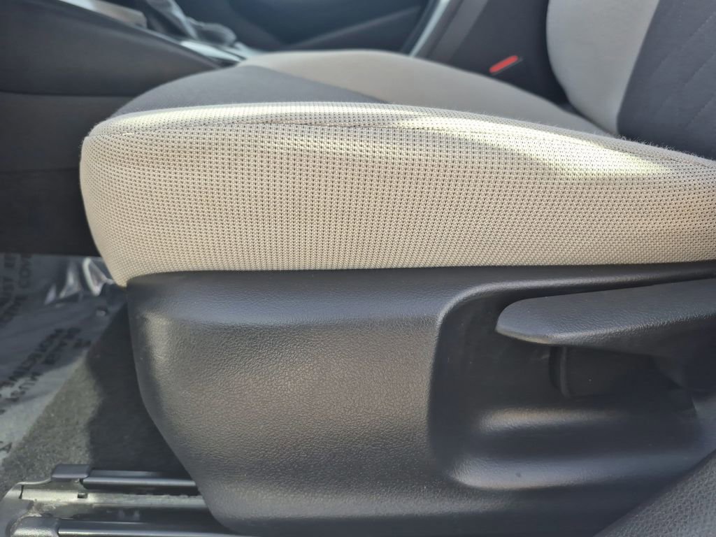 Used 2024 Toyota Corolla LE image 11