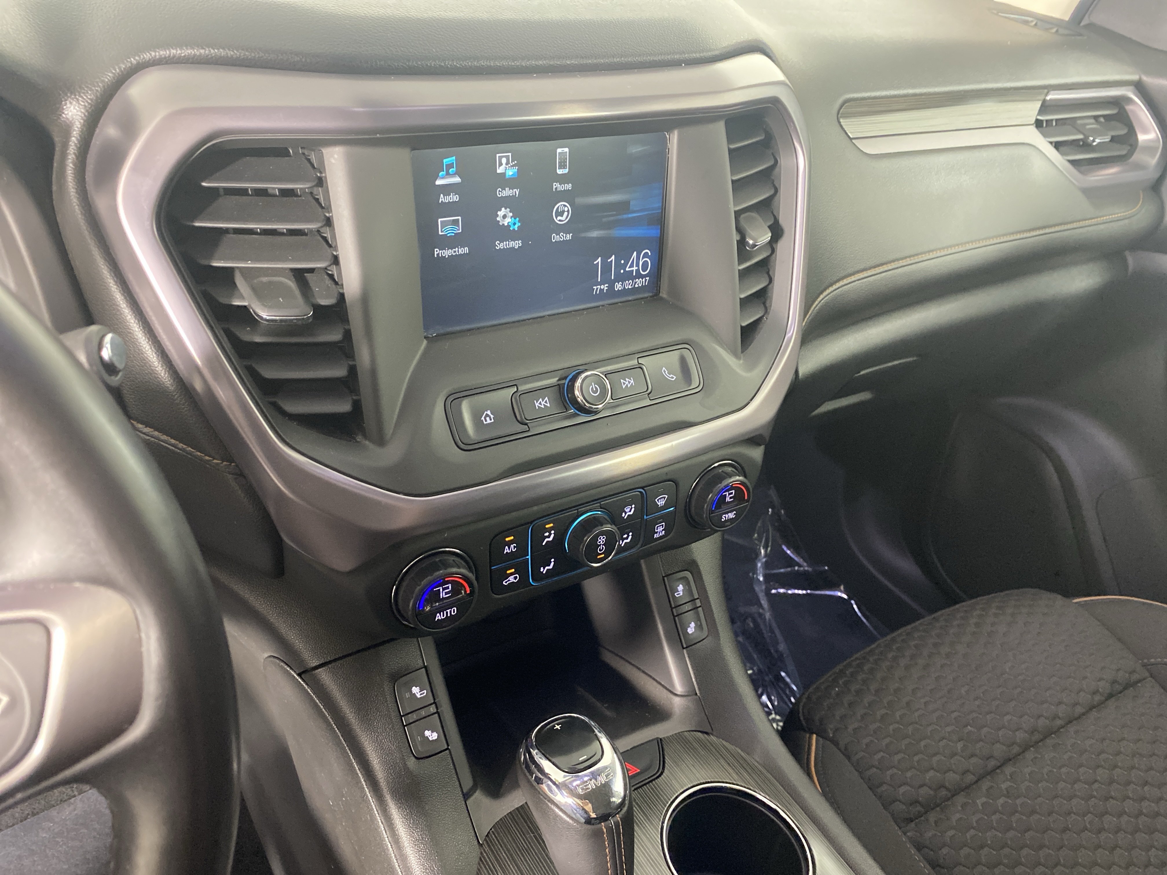 Used 2017 GMC Acadia SLE w/ Driver Alert Package I AWD/4WD image 29