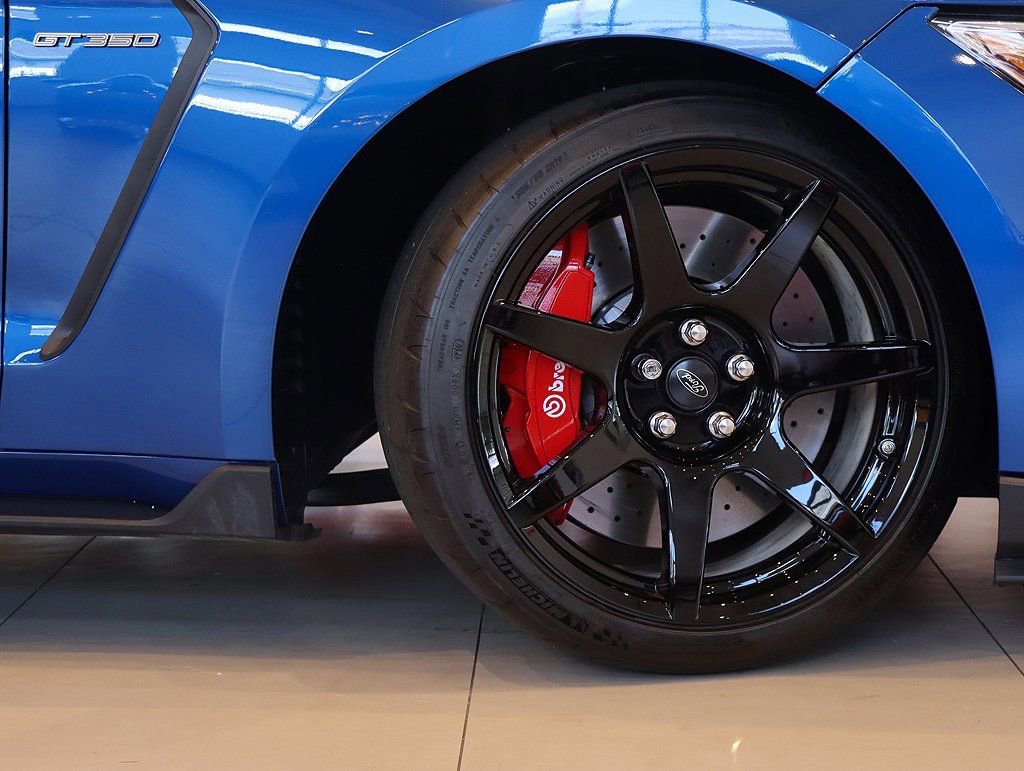 Used 2017 Ford Mustang Shelby GT350R w/ GT350R Equipment Group 920A image 10