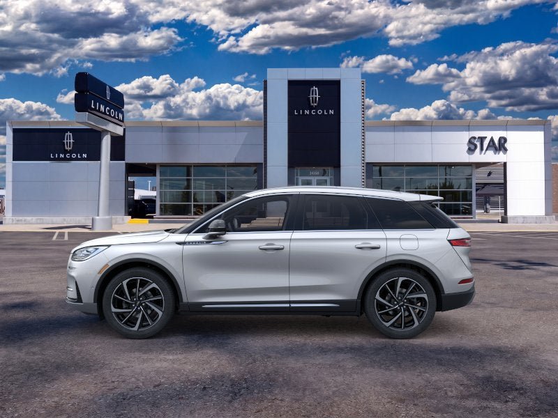 New 2023 Lincoln Corsair Reserve w/ Equipment Group 202A AWD/4WD image 3