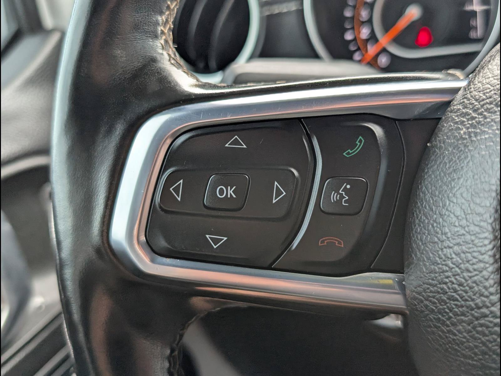 Used 2020 Jeep Gladiator Overland AWD/4WD image 24