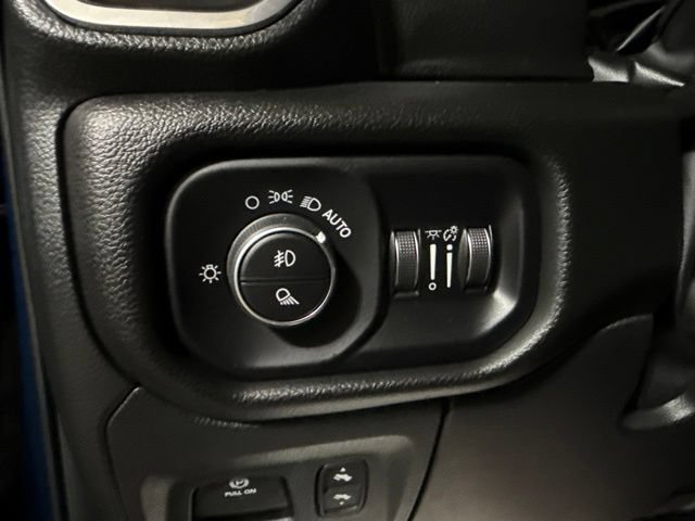 Used 2023 RAM 1500 Laramie AWD/4WD image 8