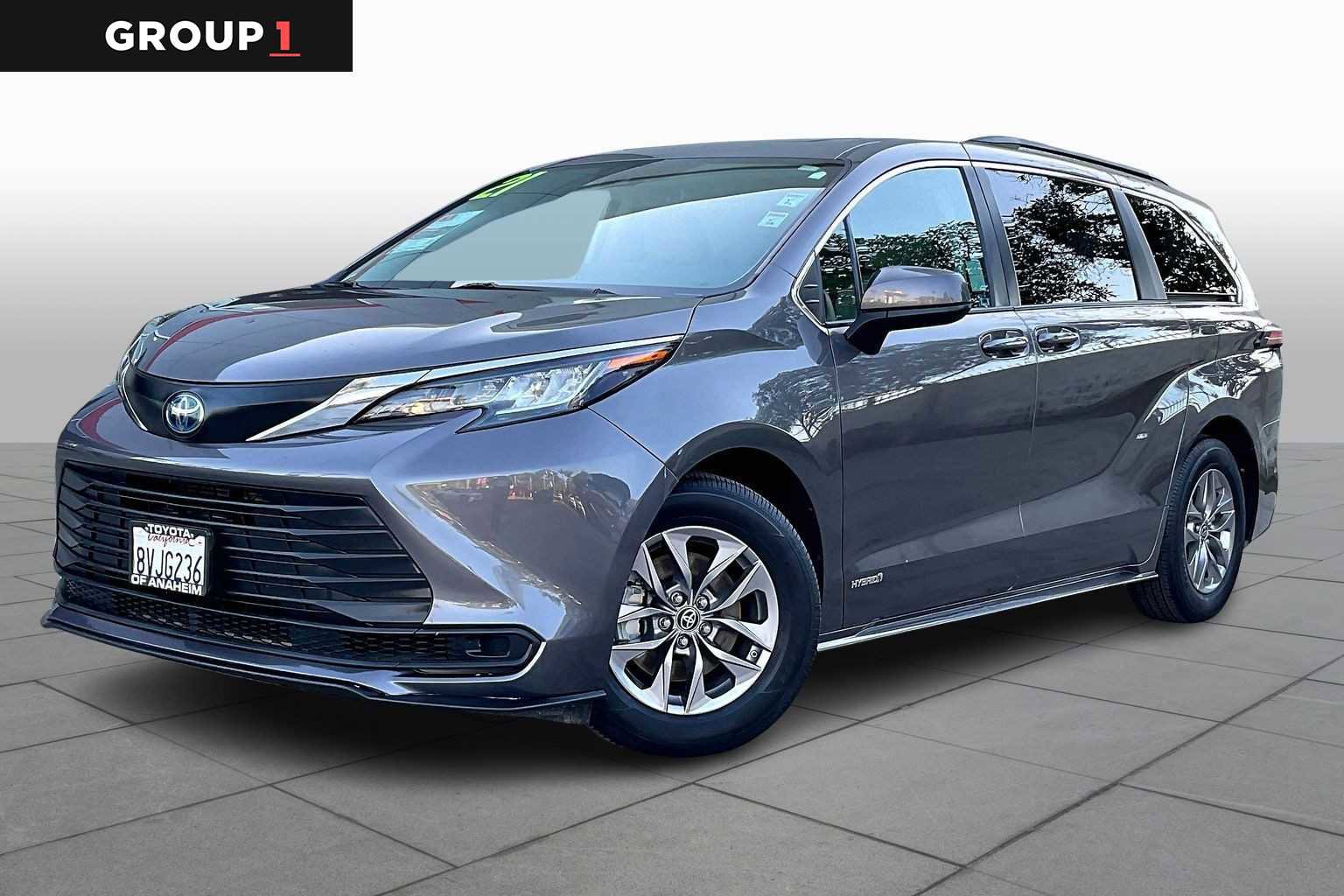 Used 2021 Toyota Sienna LE w/ LE Plus Package