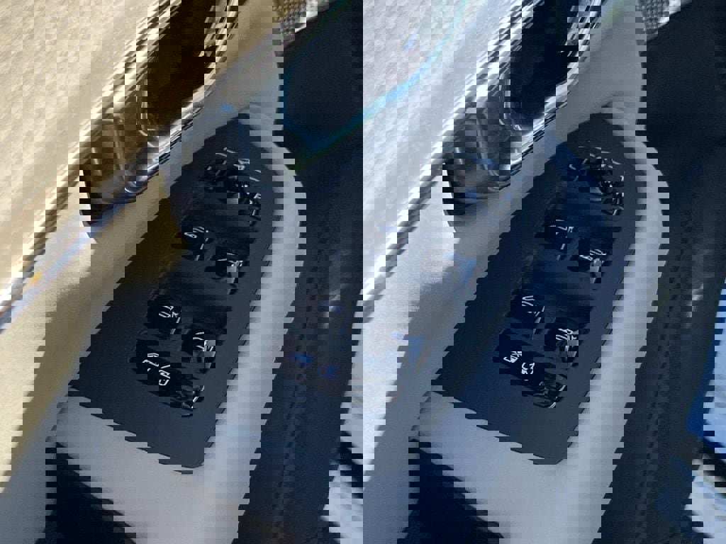 New 2026 Volvo XC90 T8 Ultra w/ Lounge Package AWD/4WD image 22