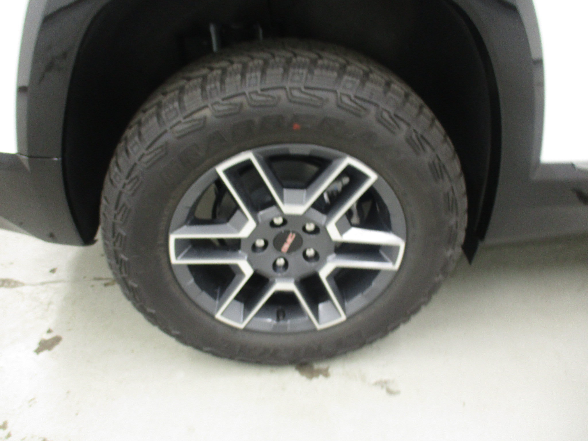 New 2026 GMC Terrain AT4 w/ Convenience Package III AWD/4WD image 8