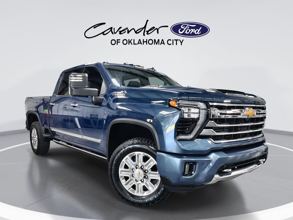 Used 2024 Chevrolet Silverado 2500 High Country w/ Technology Package AWD/4WD image 1