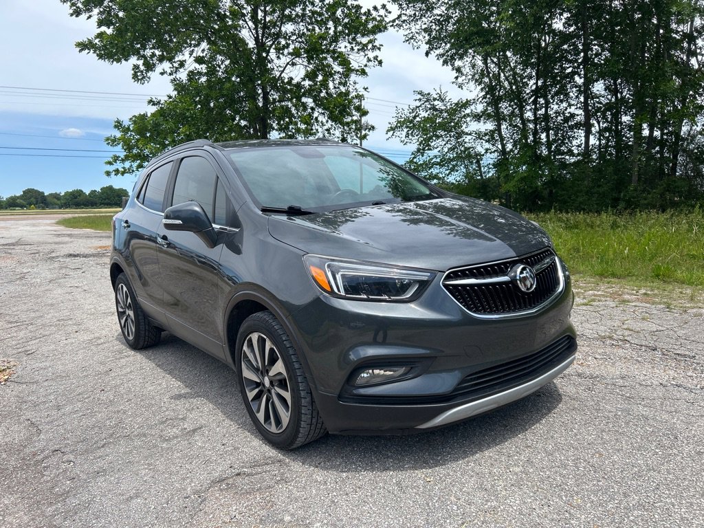 Used 2017 Buick Encore Essence FWD image 1