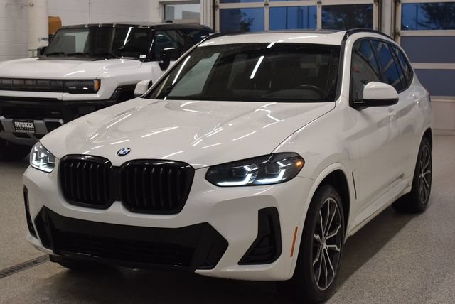 Used 2023 BMW X3 xDrive30i w/ M Sport Package AWD/4WD image 9