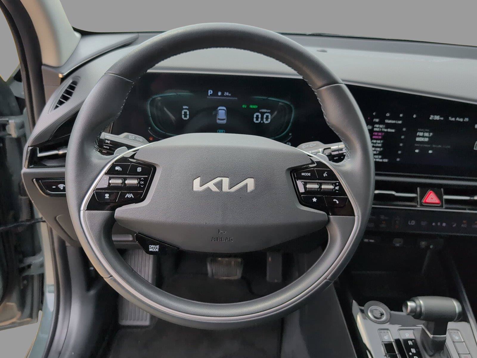 Used 2024 Kia Niro EX FWD image 34