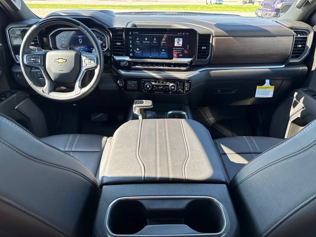 Certified 2026 Chevrolet Silverado 1500 High Country AWD/4WD image 24