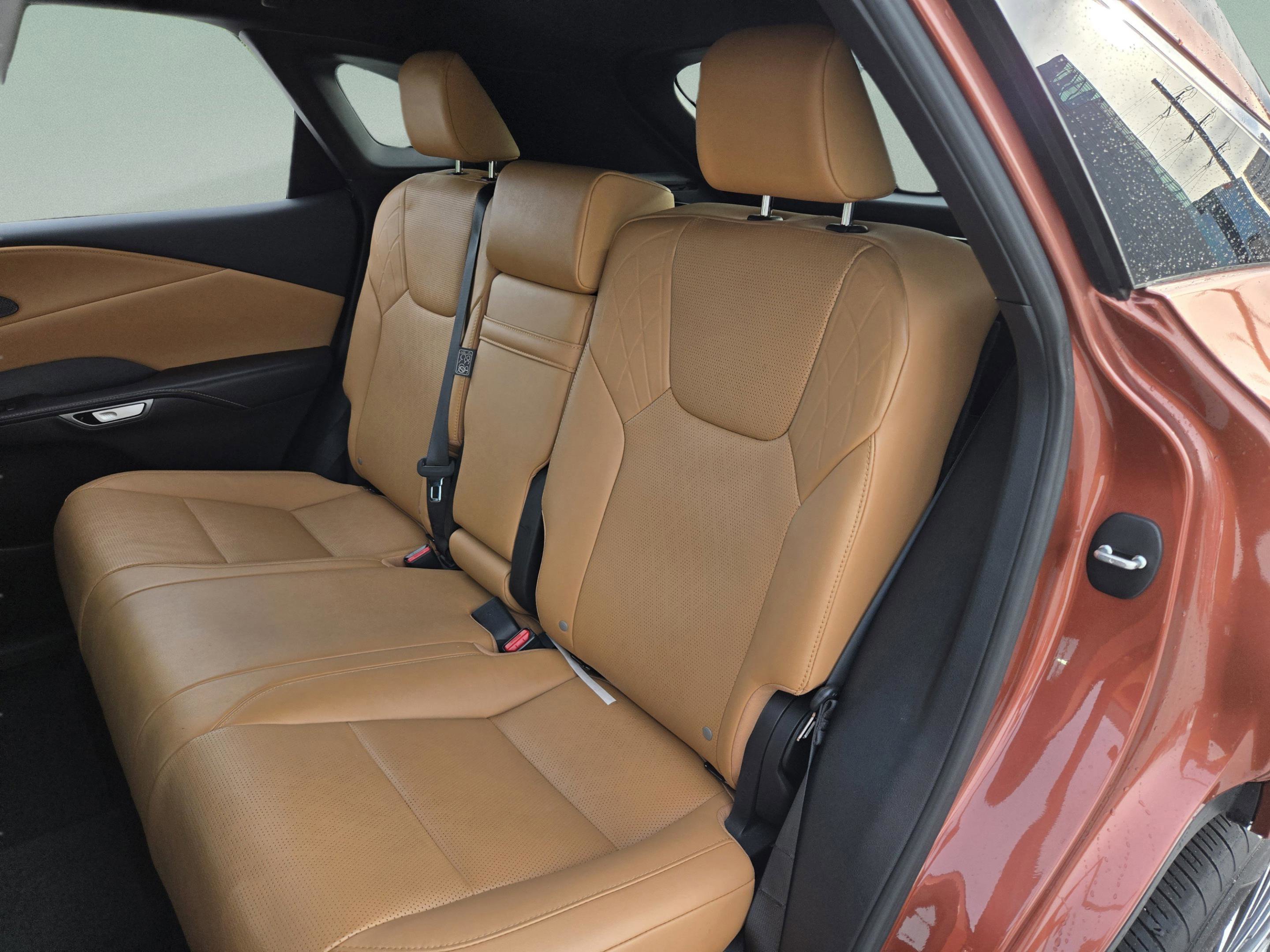 Certified 2024 Lexus RX 350 Premium Plus w/ Convenience Package FWD image 15