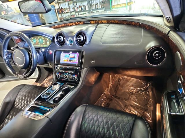 Used 2017 Jaguar XJ L Portfolio RWD image 22