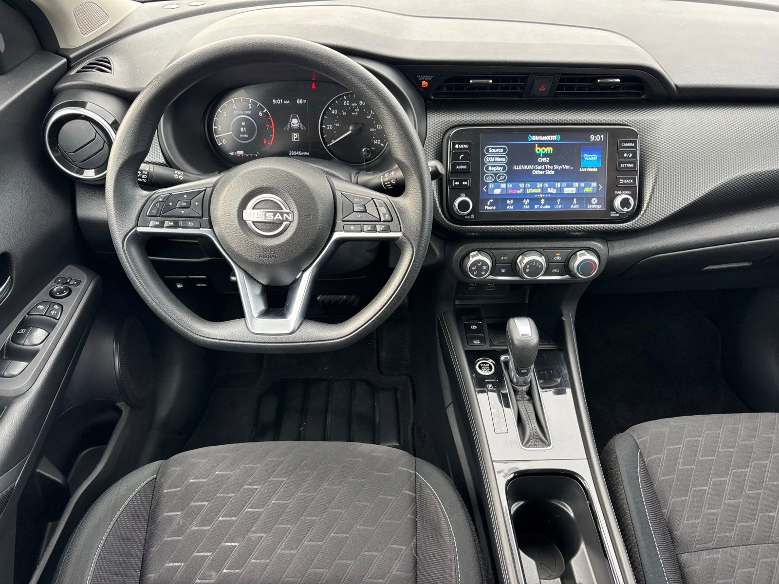 Used 2024 Nissan Kicks SV image 12