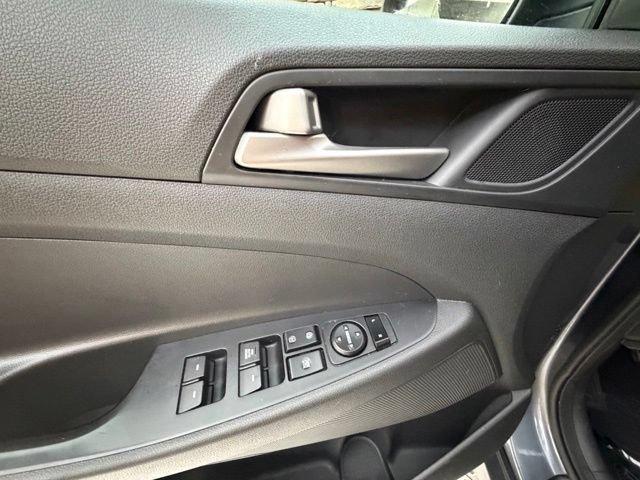 Used 2018 Hyundai Tucson SE AWD/4WD image 27