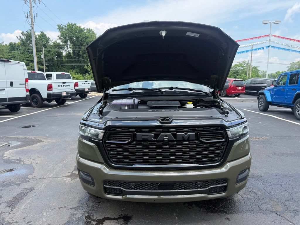 New 2026 RAM 1500 Express AWD/4WD image 55