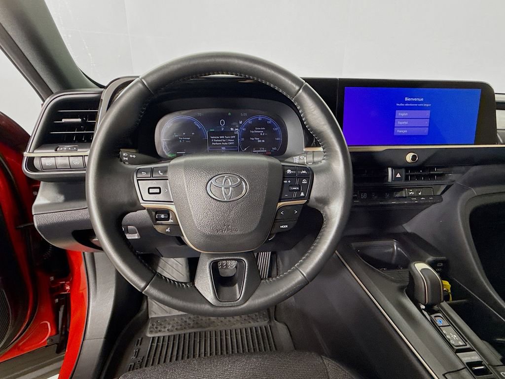 Certified 2023 Toyota Crown XLE image 13