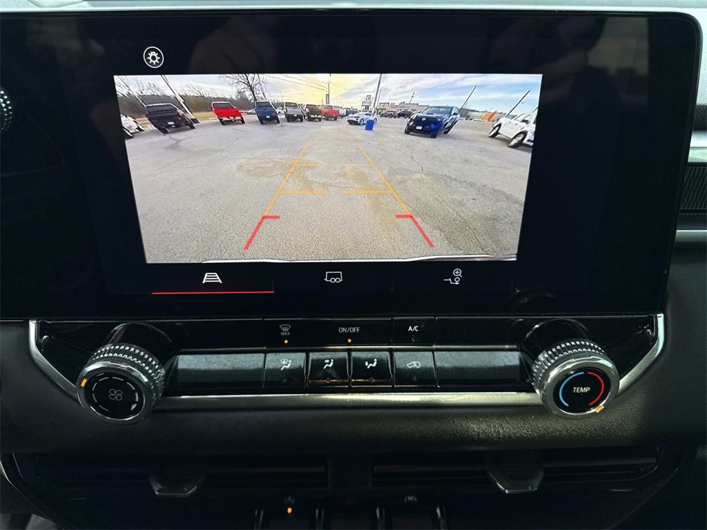 Used 2024 GMC Canyon Elevation image 18