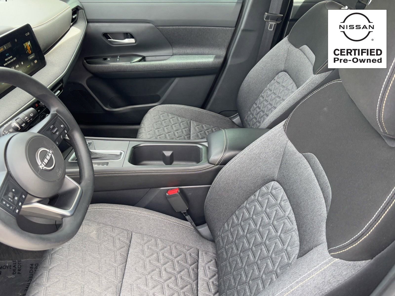 Certified 2025 Nissan Kicks SV w/ SV Premium Package AWD/4WD image 17