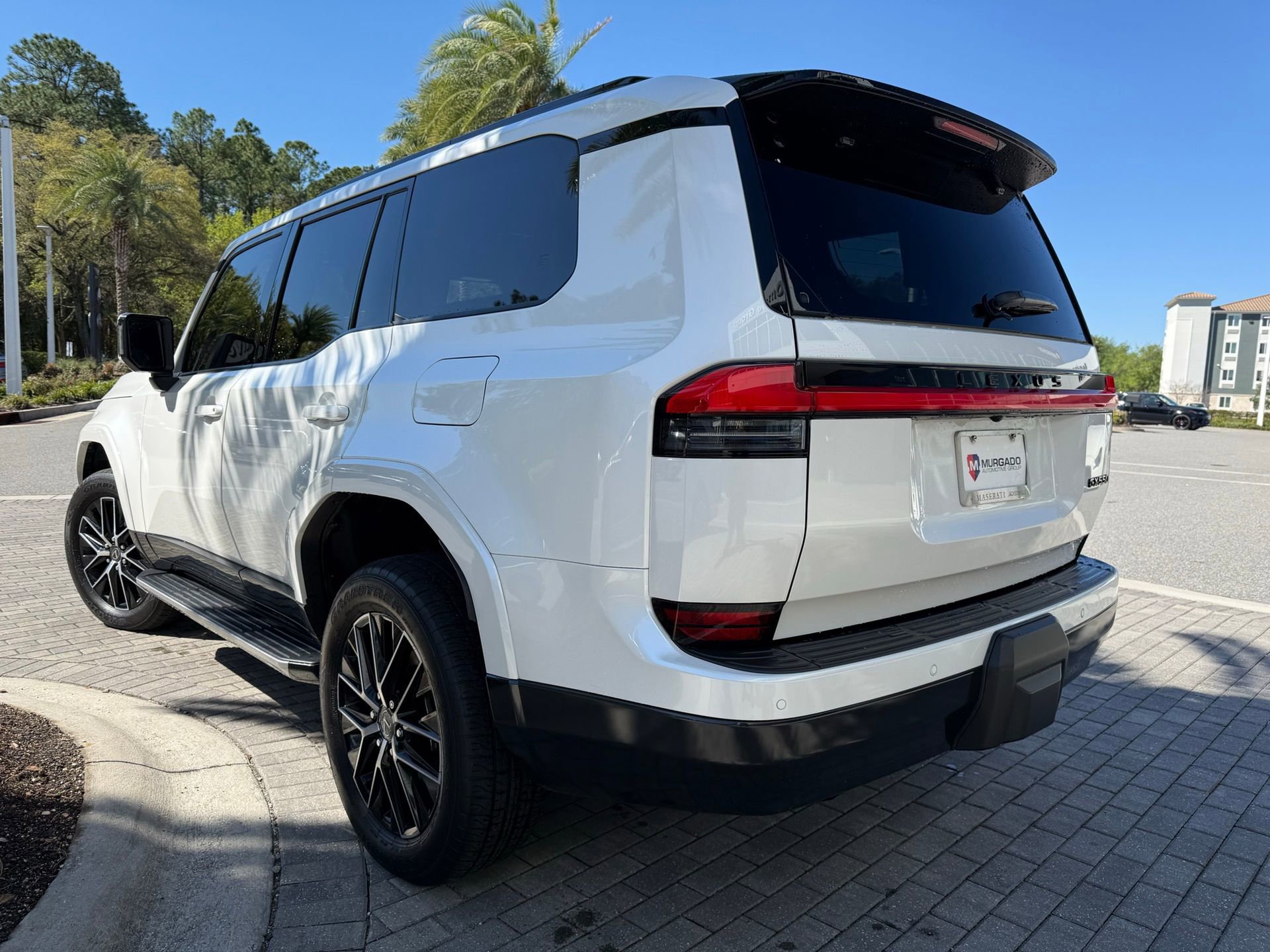 Used 2024 Lexus GX 550 550 Premium+ w/ Accessory Package (Z1) image 2