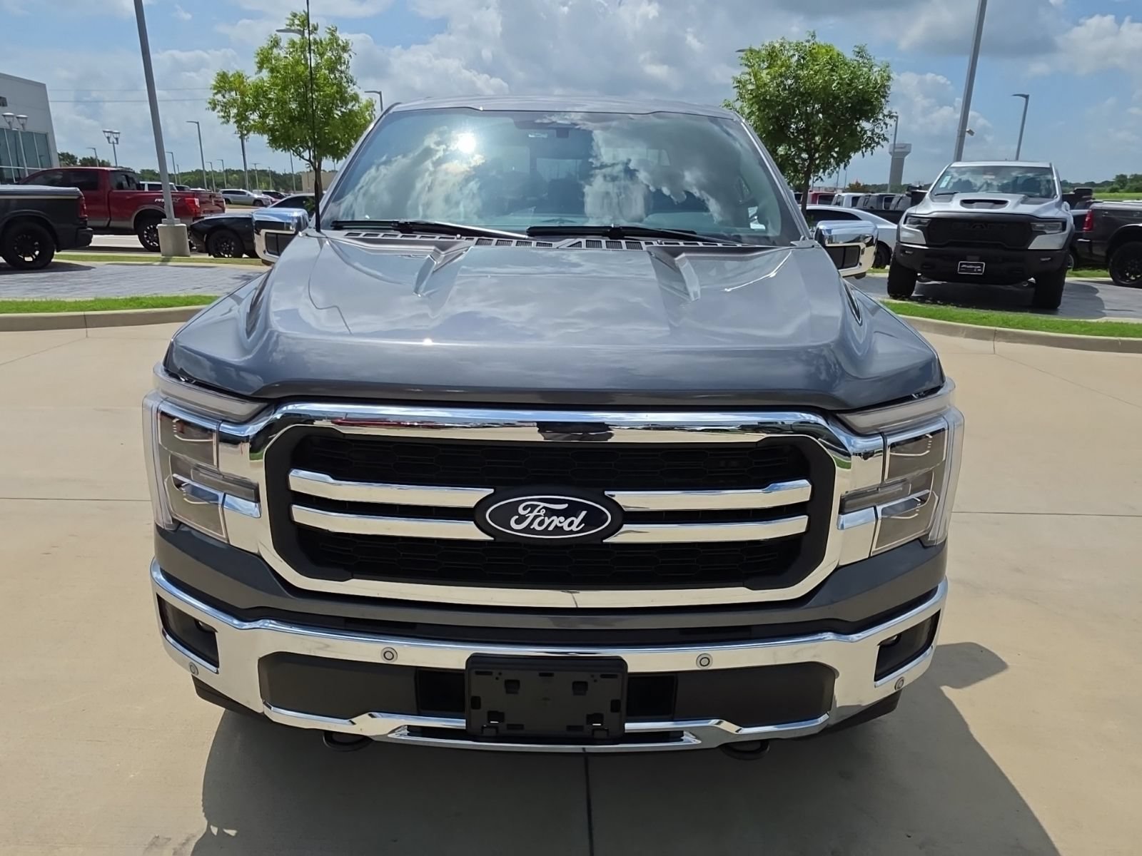 Used 2025 Ford F150 Lariat w/ Equipment Group 501A Mid AWD/4WD image 8