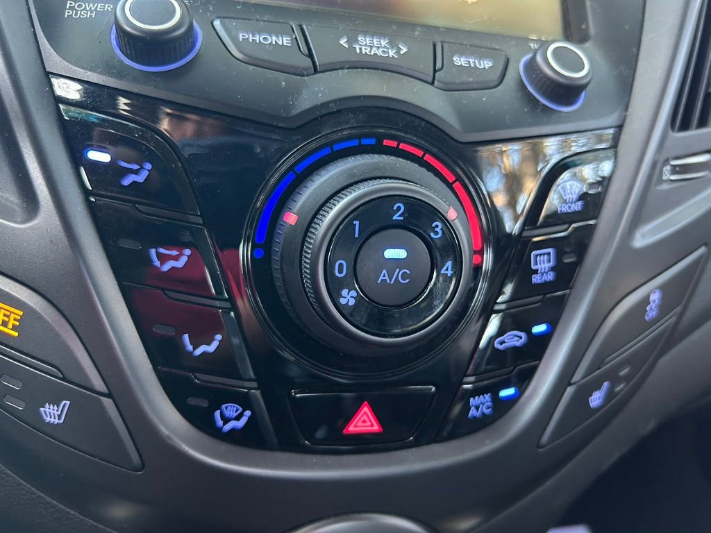 Used 2015 Hyundai Veloster Turbo FWD image 25