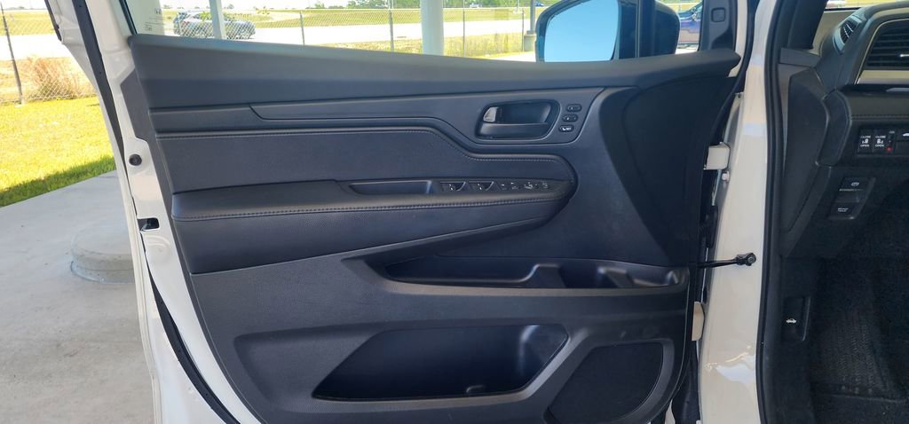 Used 2024 Honda Odyssey Sport image 14