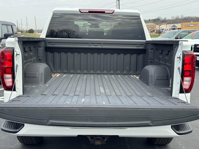 Used 2024 GMC Sierra 1500 Pro w/ Graphite Edition image 4