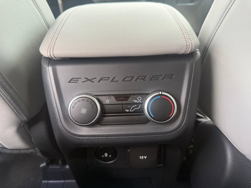 New 2026 Ford Explorer Active w/ Active Comfort Package AWD/4WD image 35