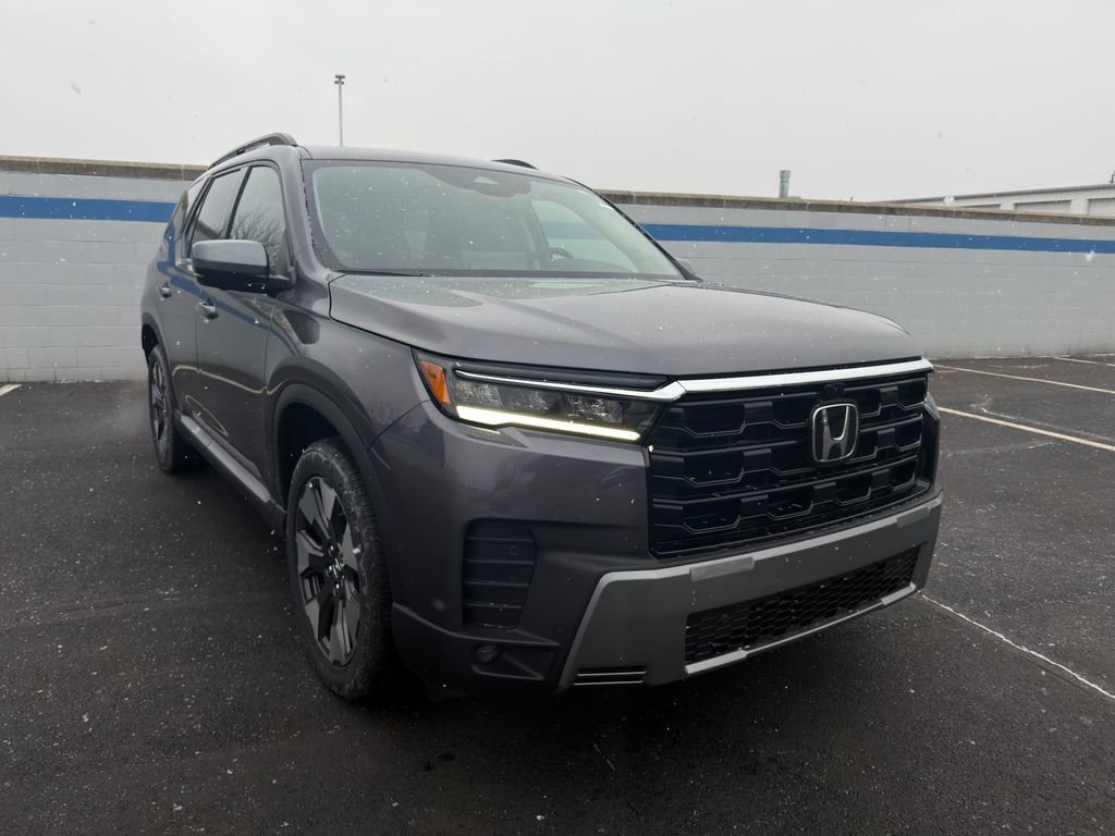 Used 2026 Honda Pilot Touring image 7