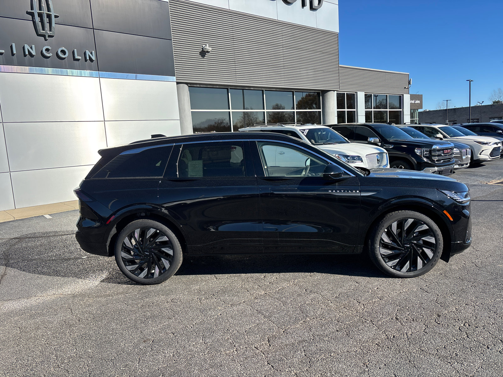 New 2026 Lincoln Nautilus Black Label w/ Jet Appearance Package image 8