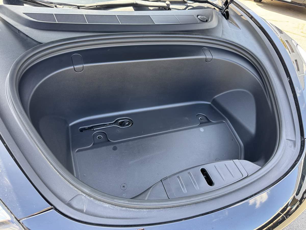 Used 2019 Tesla Model 3 Standard Range RWD image 9