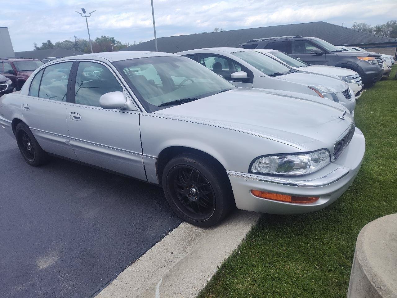 Used 2003 Buick Park Avenue w/ 1SE Package FWD image 3