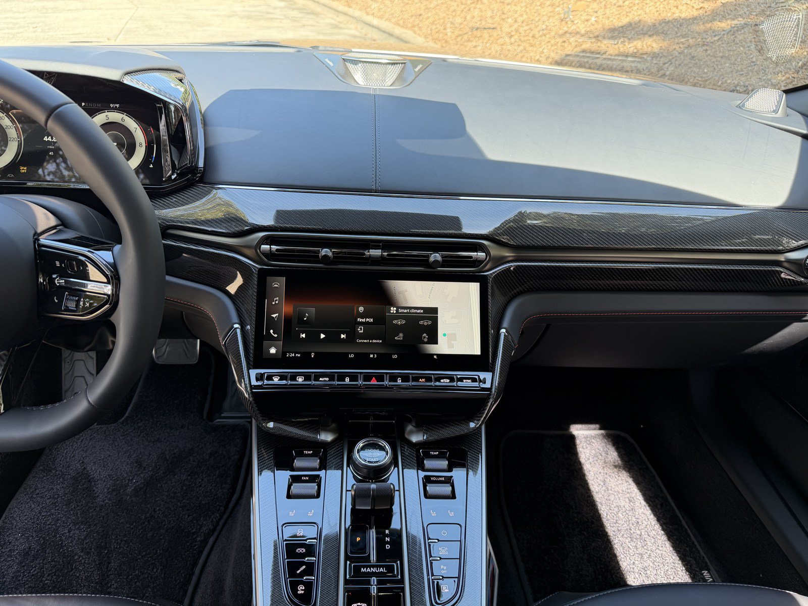 New 2026 Aston Martin Vanquish Convertible RWD image 10