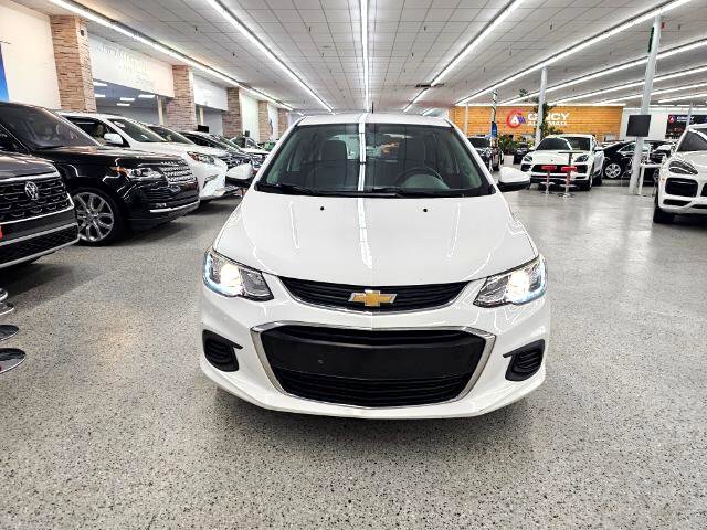Used 2018 Chevrolet Sonic LT image 2