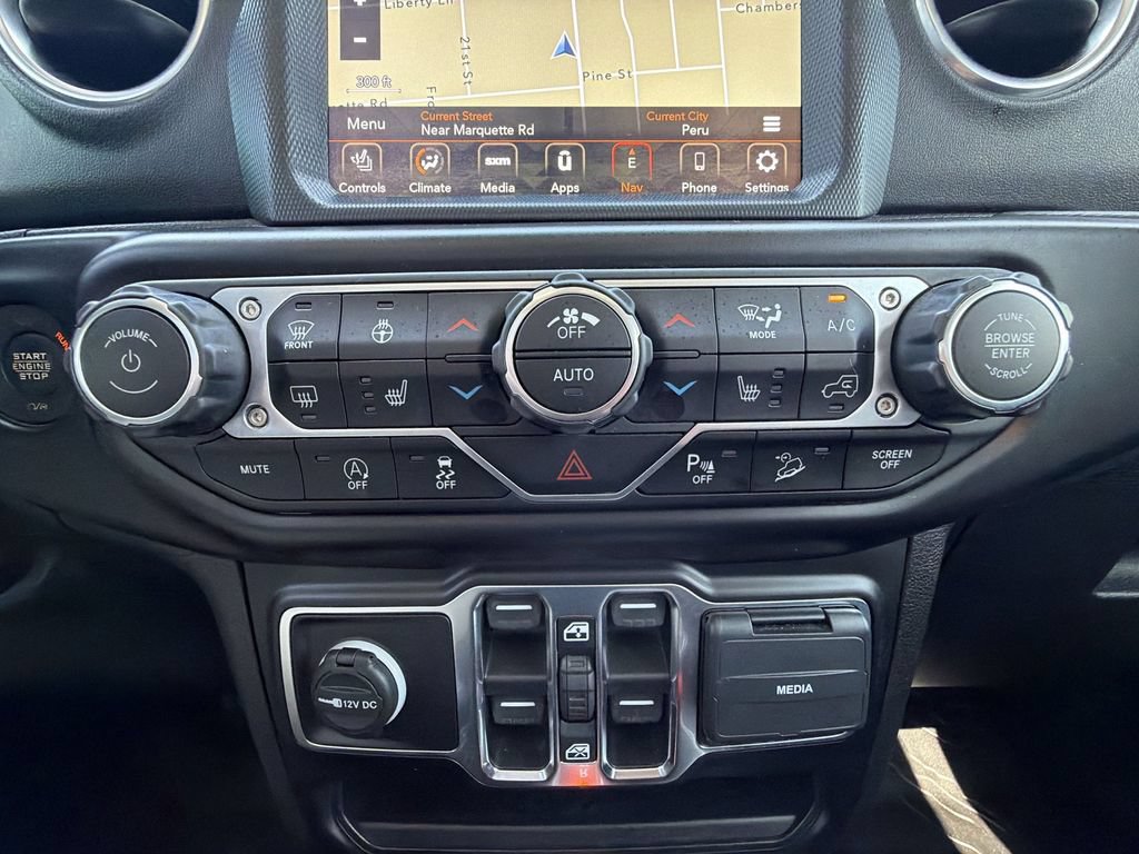 Used 2020 Jeep Wrangler Unlimited Sahara AWD/4WD image 16