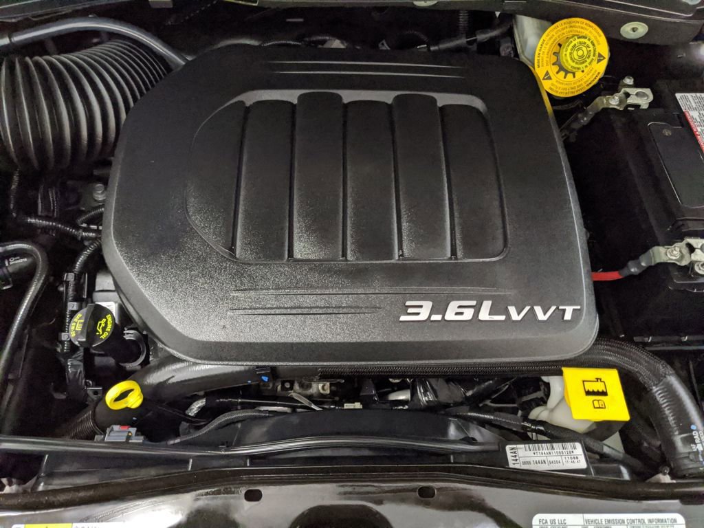 Used 2018 Dodge Grand Caravan SE w/ UConnect Hands-Free Group image 23