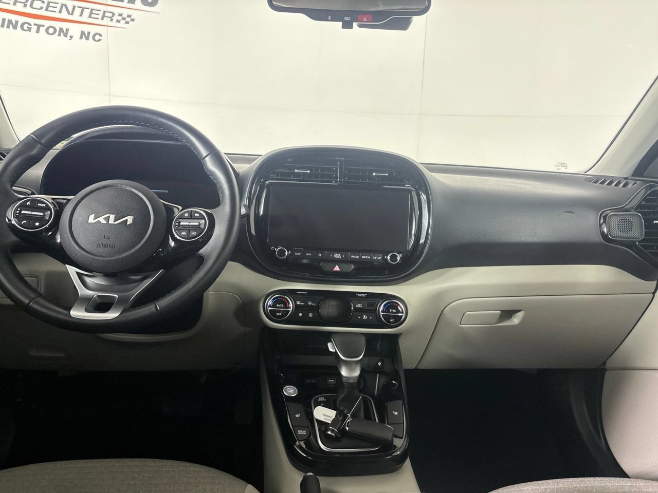 Used 2025 Kia Soul EX FWD image 26
