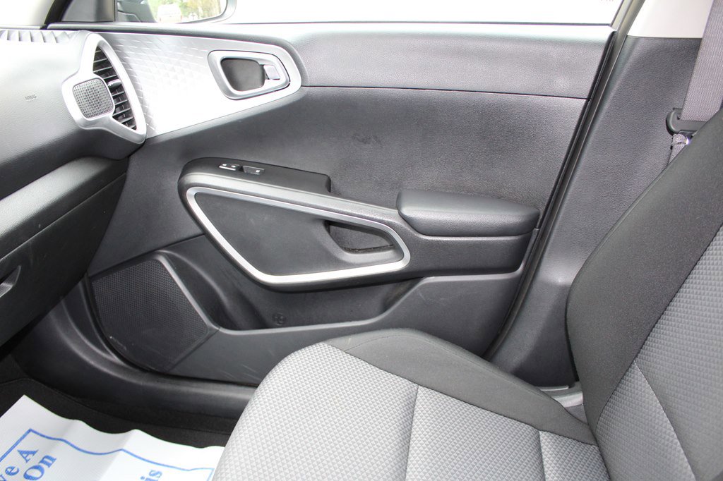 Used 2024 Kia Soul LX w/ Option Group 015 image 39