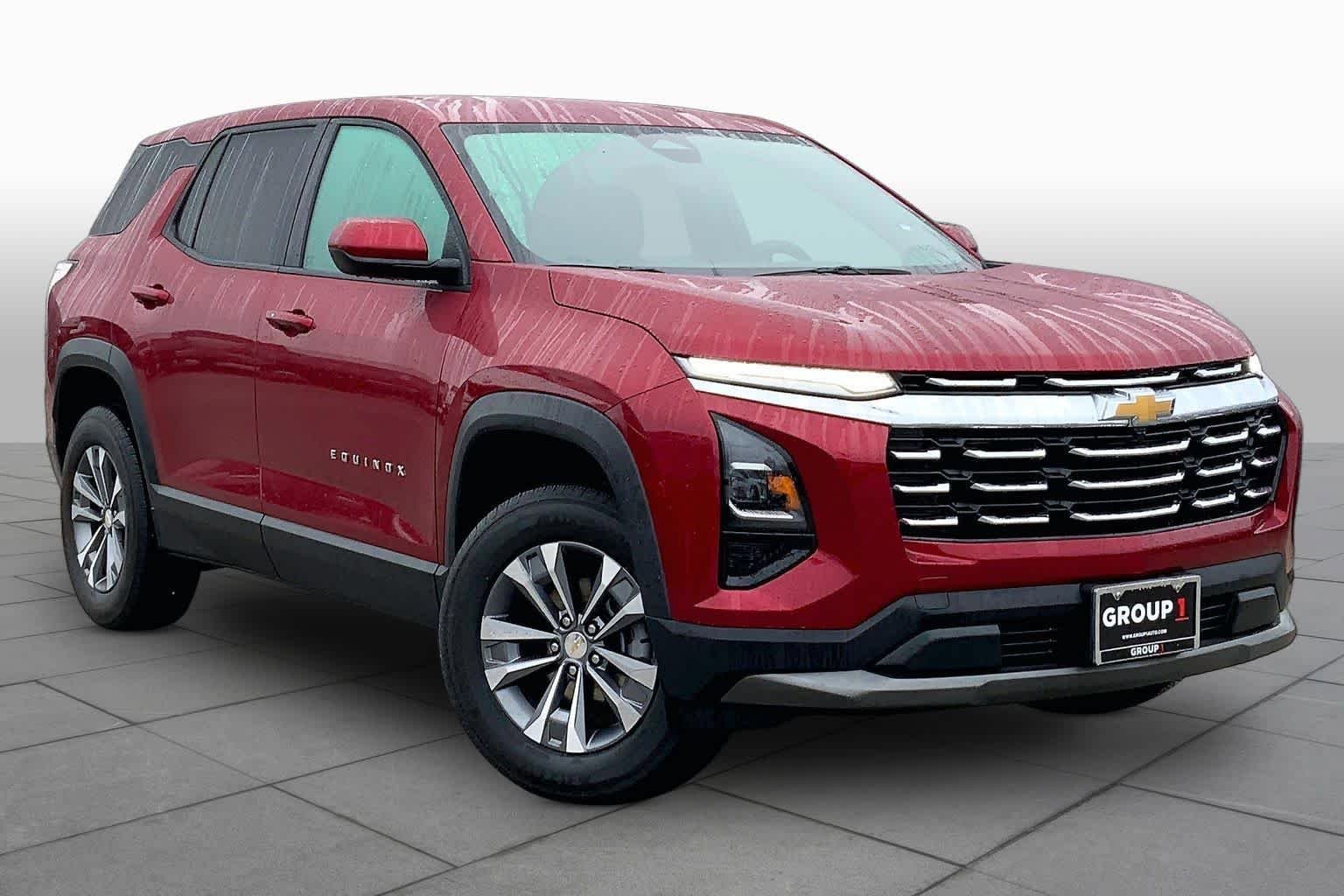 Used 2026 Chevrolet Equinox LT FWD image 3