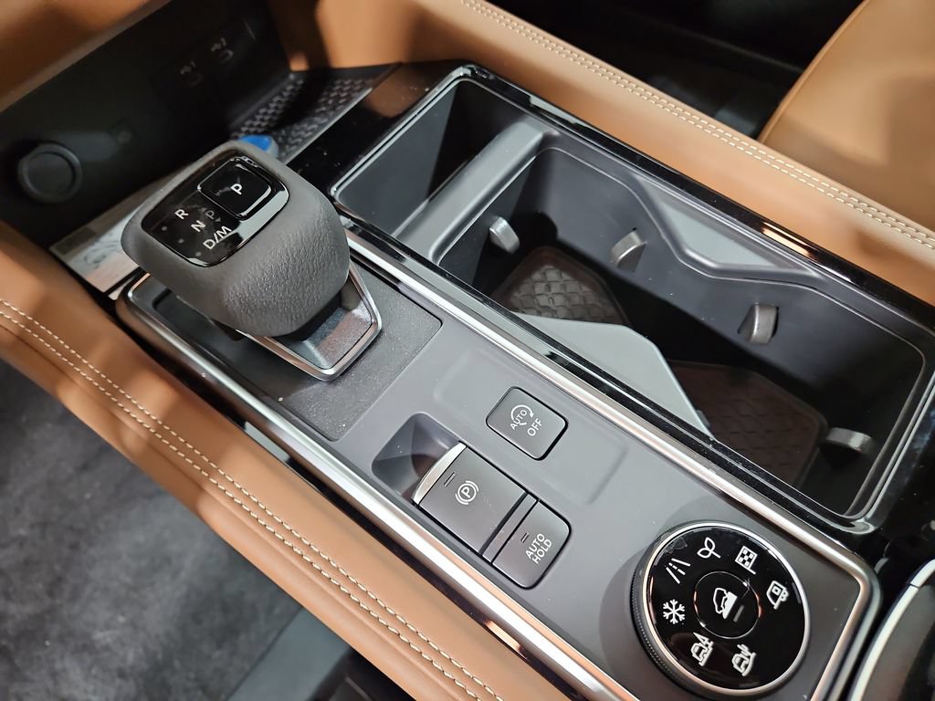 New 2026 Nissan Pathfinder Platinum AWD/4WD image 23