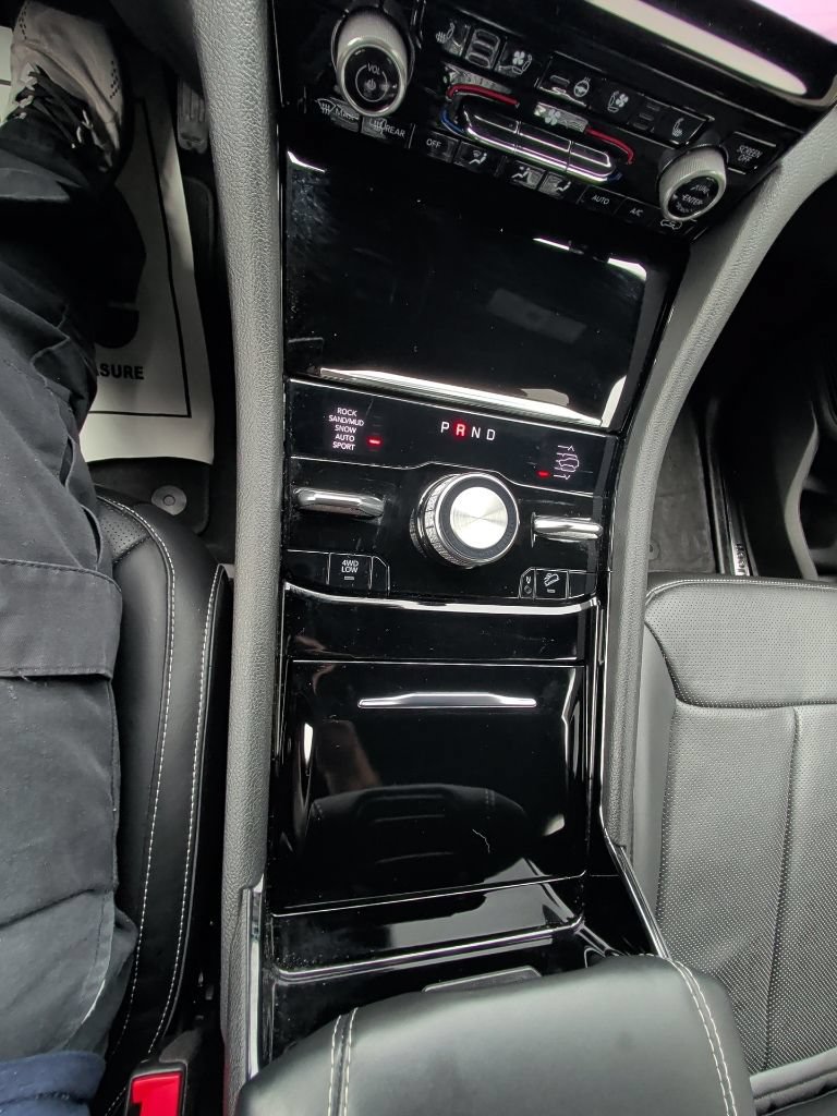 Used 2023 Jeep Grand Cherokee L Overland AWD/4WD image 24
