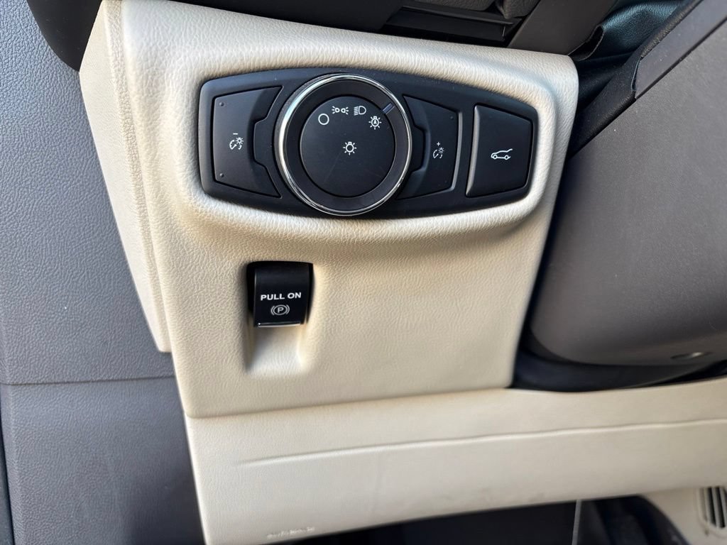 Used 2018 Lincoln MKX Select w/ Lincoln MKX Climate Package AWD/4WD image 12