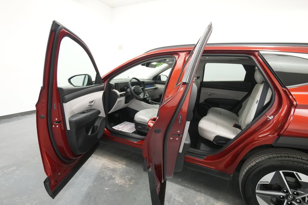 Used 2025 Hyundai Tucson SEL AWD/4WD image 20