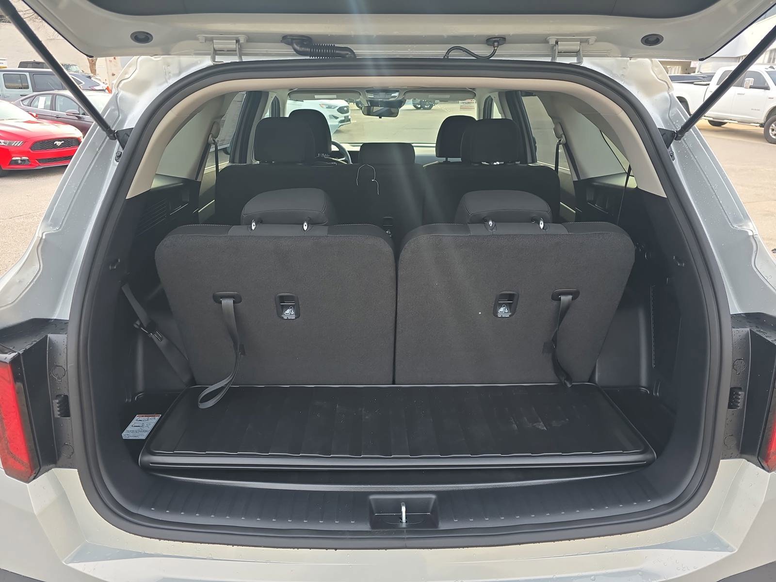 New 2026 Kia Sorento LX FWD image 14