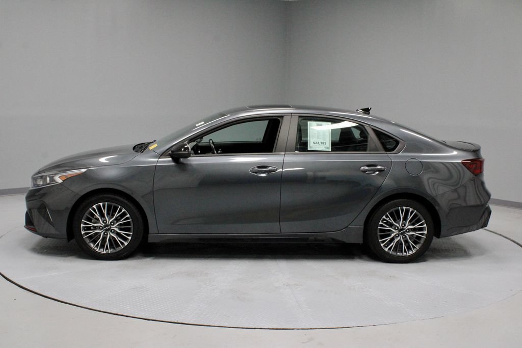 Used 2023 Kia Forte GT-Line w/ GT-Line Premium Package FWD image 8