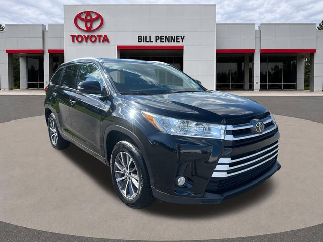 Used 2019 Toyota Highlander XLE FWD image 7