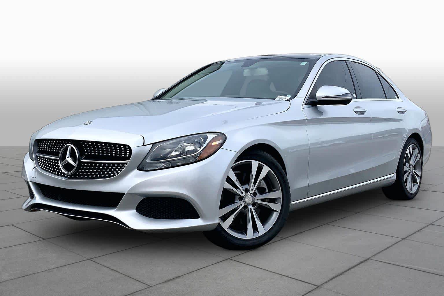 Used 2018 Mercedes-Benz C 300 Sedan image 2
