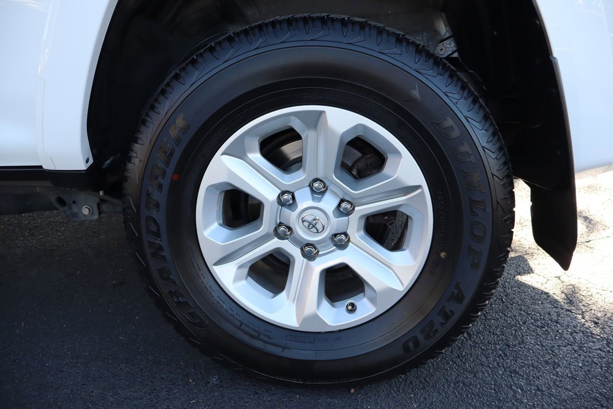 Used 2022 Toyota 4Runner SR5 Premium image 42